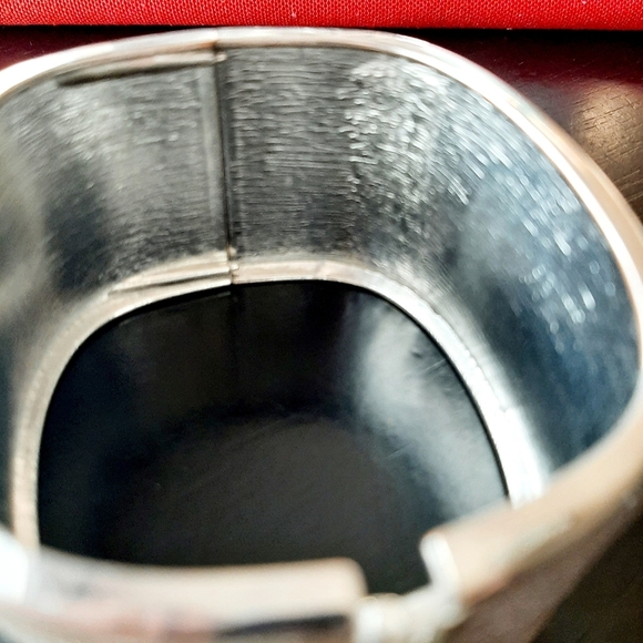 EUC Hinged Bangle Bracelet - Picture 4 of 7